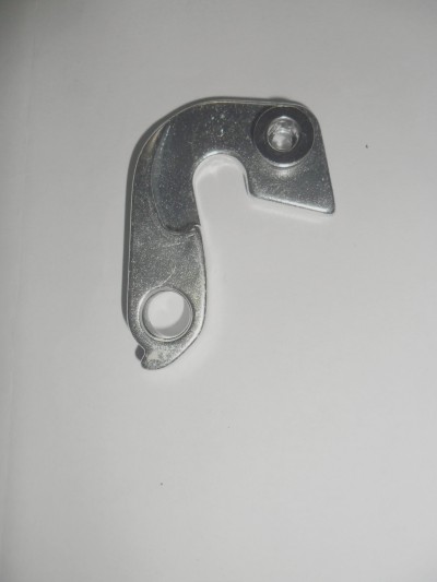 Kuka zadnjeg menjača alu Tip-5 Kuka zadnjeg menjača alu Tip-5