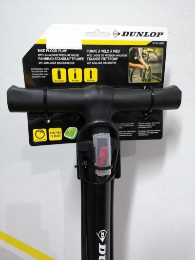 Pumpa DUNLOP ALU sa manometrom Pumpa DUNLOP ALU sa manometrom